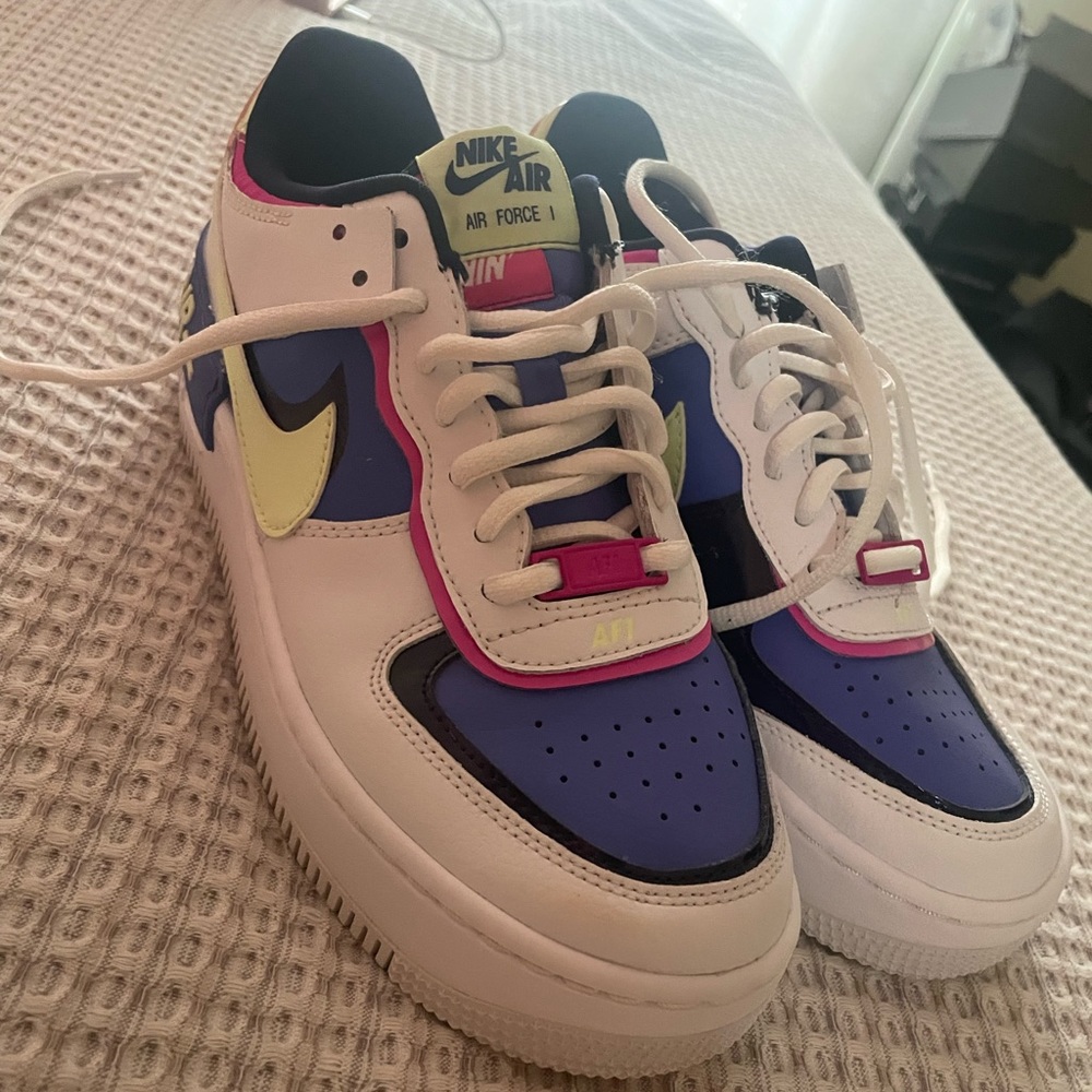 Women’s Nike size 7.5